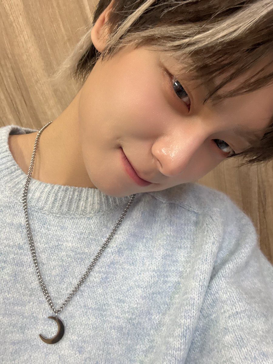 OMEGA X  1224 ジェハン イェチャン 手渡　プレゼント OMEGA X 1224 ジェハン イェチャン 手渡 プレゼント OMEGA X 1224