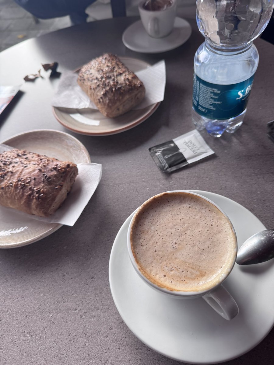 ilaria_miss98's tweet photo. La regina è uscita a fare colazione fuori chi rimborsa ?? 

https://t.co/p8lhkKceB2

@rt_feet @footslavepig @rt_promo2k
@findomitalia @FindomRT8 @monslv5
@falcoRTW @CuriousFindomme
#money #feetworship #feet #findom #femdom #bdsm @Femdomitalia @Cam4_IT @FinDommes @dommes_rt @GianniPif
@rt_find @rtfindom
@rtfemdom1
@RTFindomFoot