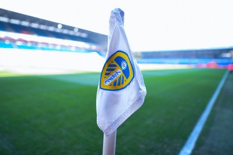 chloe-louise tweet media