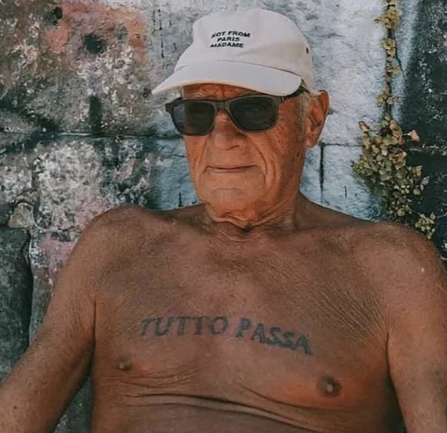 🏙️ Boa tarde, pessoal! Ótimo domingo a todos!

Que dia ótimo para interagir, hein? Os "assuntos do momento" estão pegando fogo! 🔥 Hehe! 😋