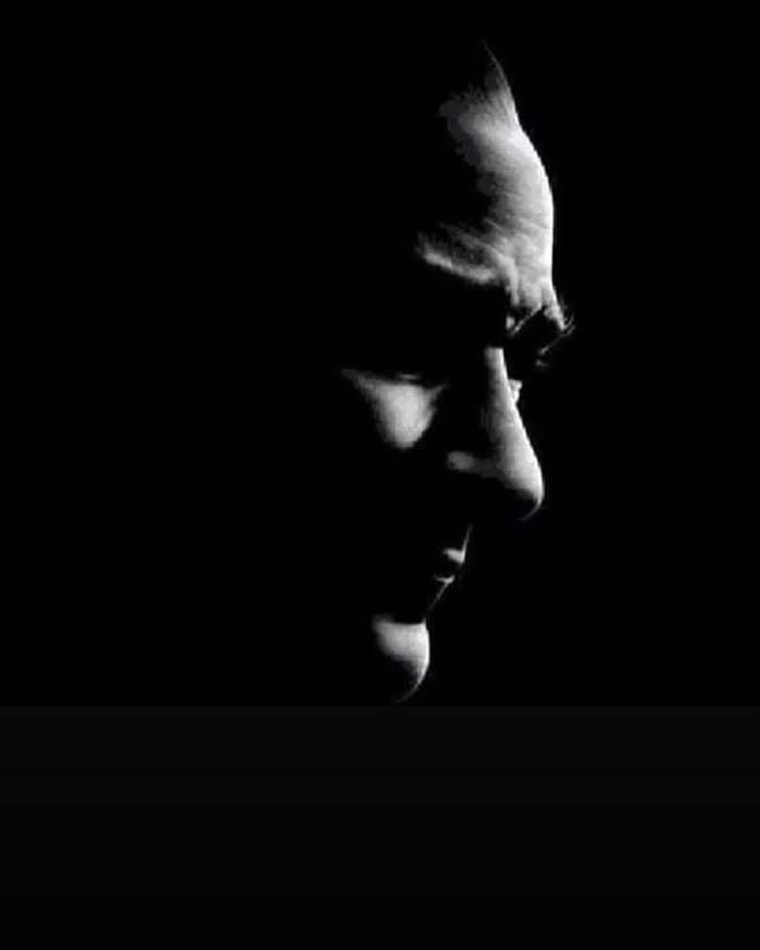 Tarihimizin dönüm noktalarından biri olan Kurtuluş Savaşı’nın lideri,Türkiye Cumhuriyeti’nin kurucusu,kendini ülkesine ve Türk Milletine adamış büyük komutan  Gazi Mustafa Kemal ATATÜRK’ü  ebediyete irtihalinin 87.yıl dönümünde saygıyla,rahmetle ve şükranla anıyorum.