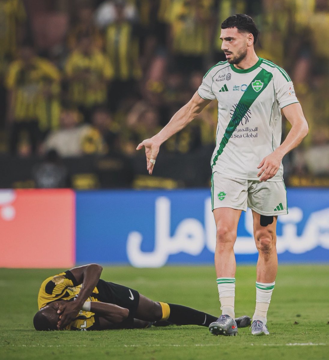 تسقط أمامهم يا ديابي