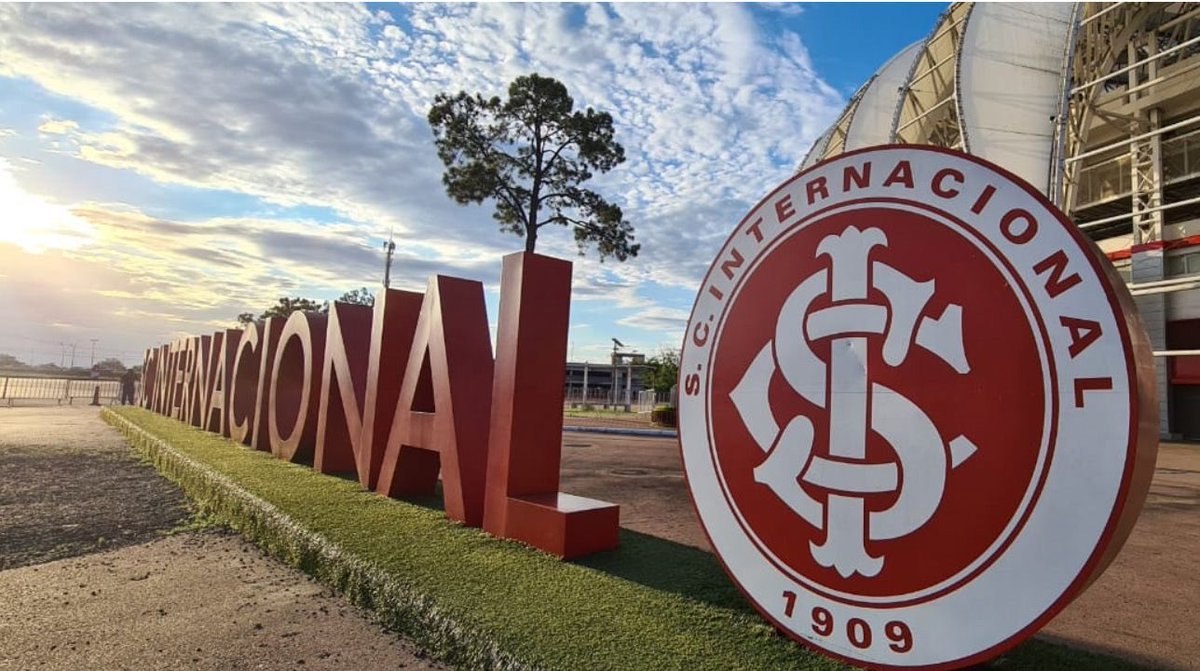 SCInternacional's tweet image. Nota oficial – Sport Club Internacional

Na entrevista coletiva após a partida de ontem, o técnico Ramón Díaz fez uma comparação infeliz ao comentar um lance específico do jogo. Ele reconhece que se expressou de forma inadequada e pede desculpas pelo ocorrido, ressaltando que o…