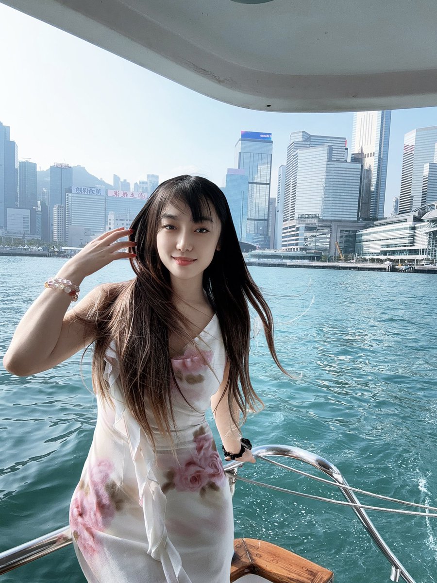 Miss 唯西VC tweet media