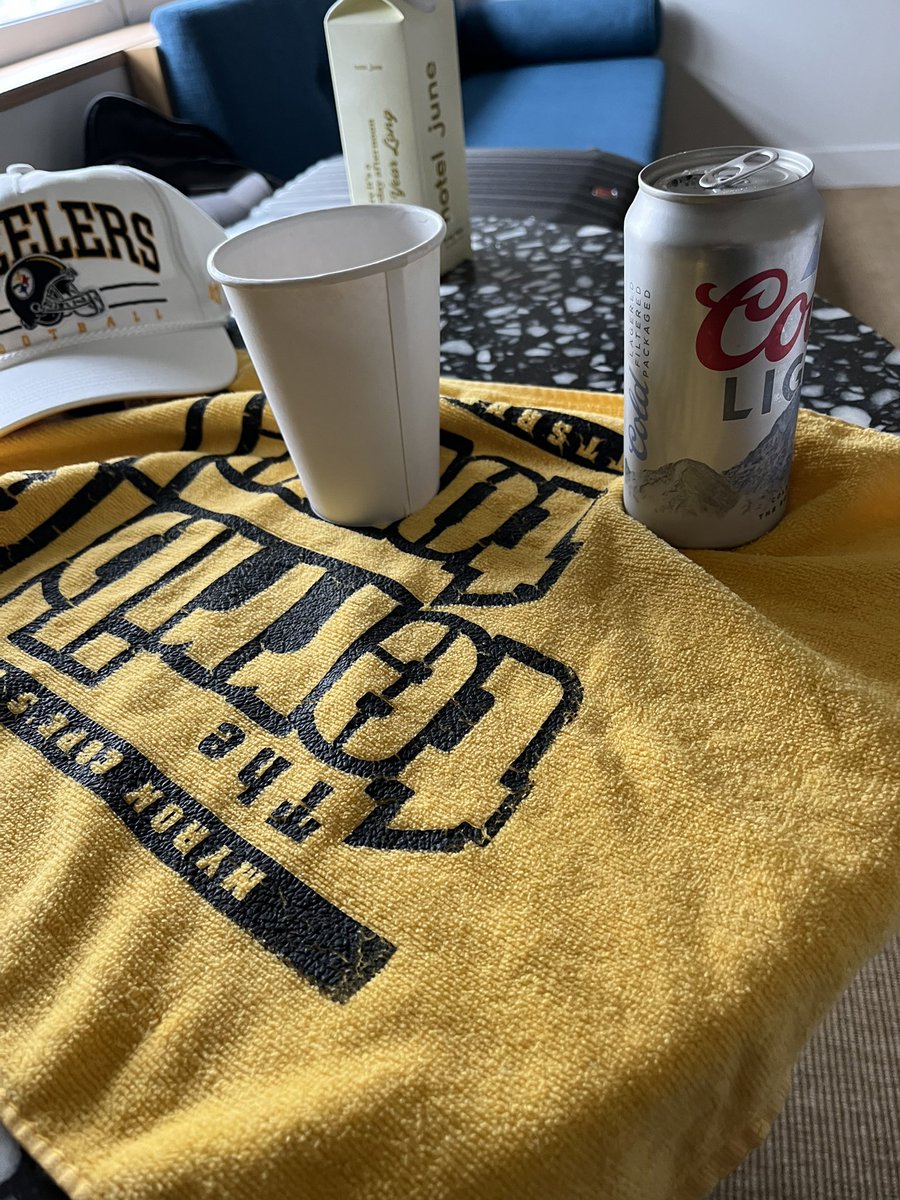 TomCallery's tweet image. Good morning LA. LFG. #HereWeGo