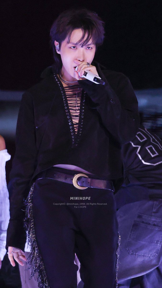 The last day to vote. Hashtag votes count 10%. Let's go!!!

I vote #jhope for #2025MAMAVOTE