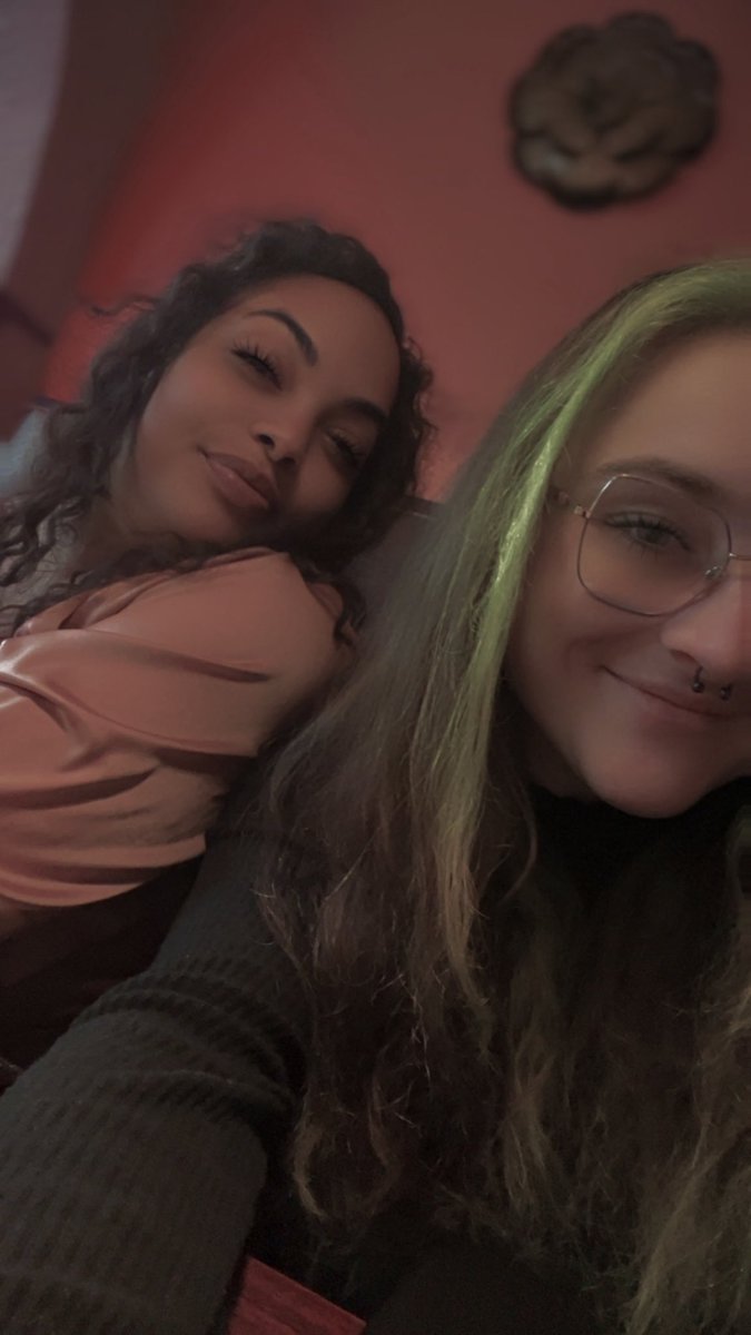 IvryRoses's tweet image. Round one of weekend photos 🥰and to think it all started with a stupid margarita at dinner 😆 I love my girls sm 🥹