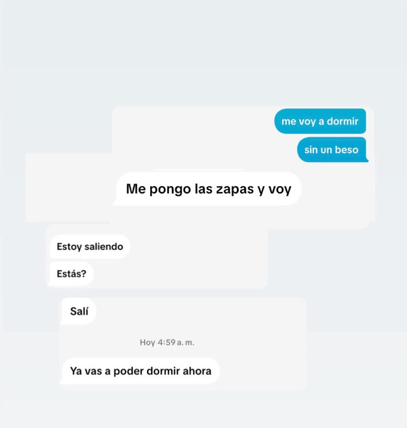 Clau14137028's tweet photo. vino a mi casa solo para darme un besito de buenas noches 🥰😍😍🖤😭 https://t.co/RlEJdhTxP0