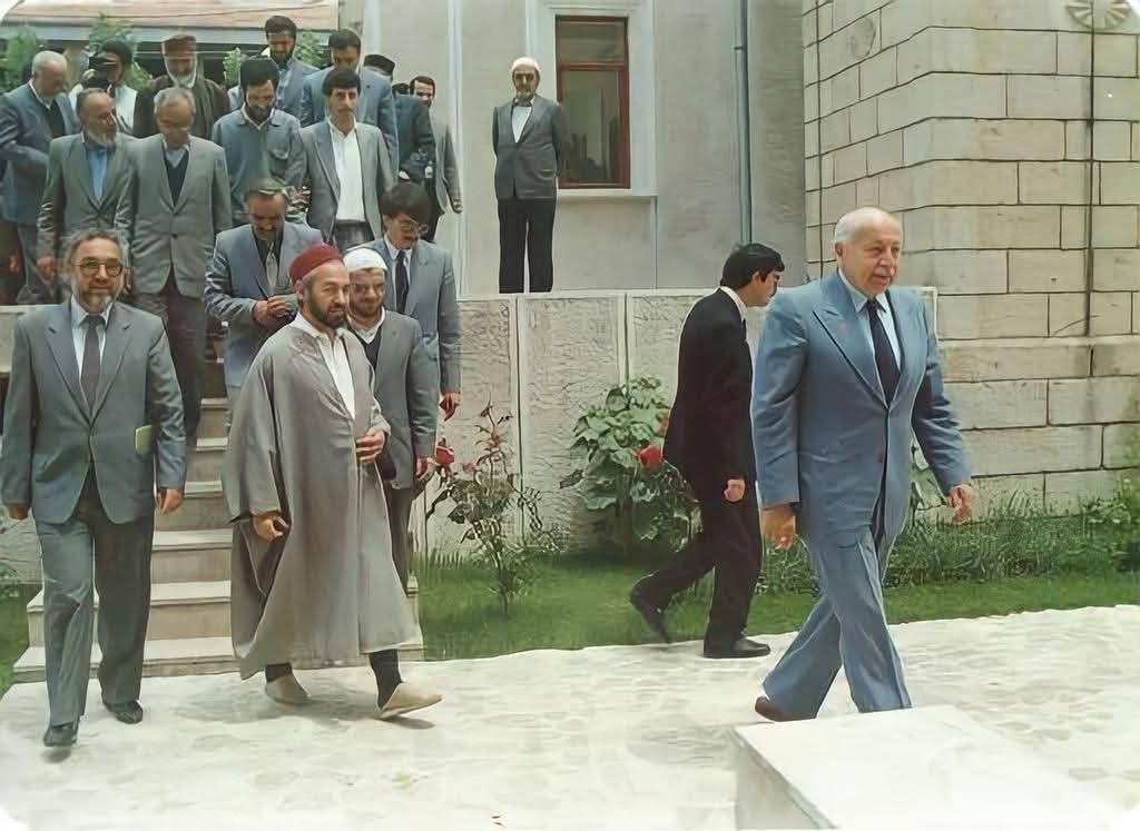 AGDSalihTURHAN's tweet image. Erbakan Hocamızın yakın dostu, Tunus Nahda Hareketi lideri ve Halk Temsilcileri Meclisi eski Başkanı Raşid Gannuşi&apos;nin 84 yaşında, siyasi gerekçelerle cezaevinde tutulmasını ve sağlık durumunu riske atarak açlık grevine başlamasını derin bir endişeyle takip ediyoruz.

​Ömrünü…