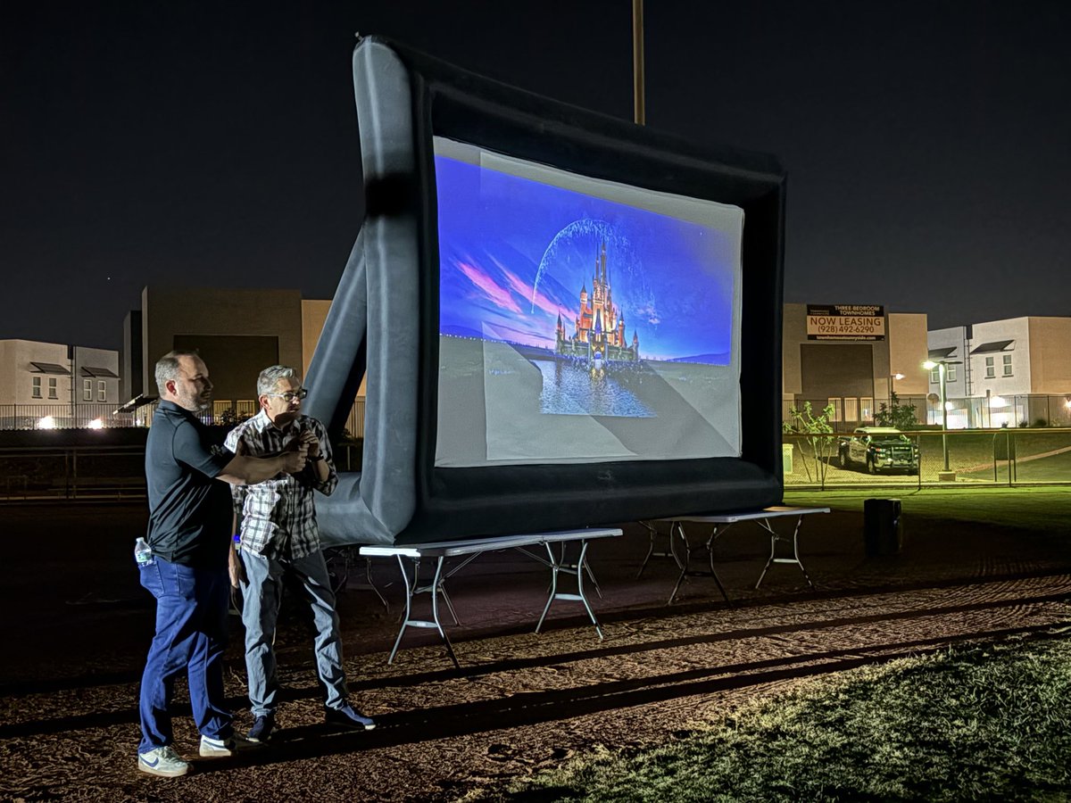 Melton_D4's tweet photo. Our 1st Movie Night at BiCentennial Park on a perfect evening in the OTS!  Special thanks the Stakeholders Committee, @Surprise_PD, and HSCV for pulling this together. Grateful for the support of @MayorSartor. Bringing our community together is what it’s all about! ❤️🥳 https://t.co/ChWDQ8Yroz