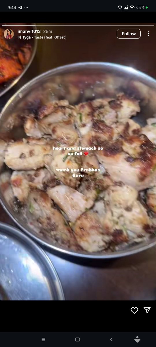 ivdsai's tweet image. She is having the Royal Treatment 😎

#Prabhas #Imanvi #Fauzi