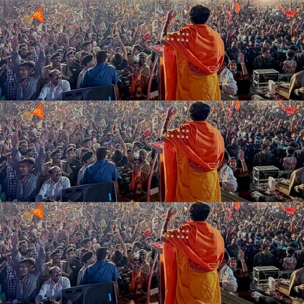 ocjain4's tweet image. जलवा कायम था है और रहेगा 🔥🔥 
सनातनी प्रेमियों हो जाओ खुश🫶👍
जितने सनातनी योद्धा अंदर उससे ज्यादा मैदान के बाहर

कल रात 8 बजे का दृश्य फरीदाबाद का दशहरा मैदान है जो आज तक कभी पूरा मैदान भर नहीं पाया था लेकिन बाबा बागेश्वर जी के सम्मान में पूरा 5 लाख सनातनियों से मैदान भर गया और…