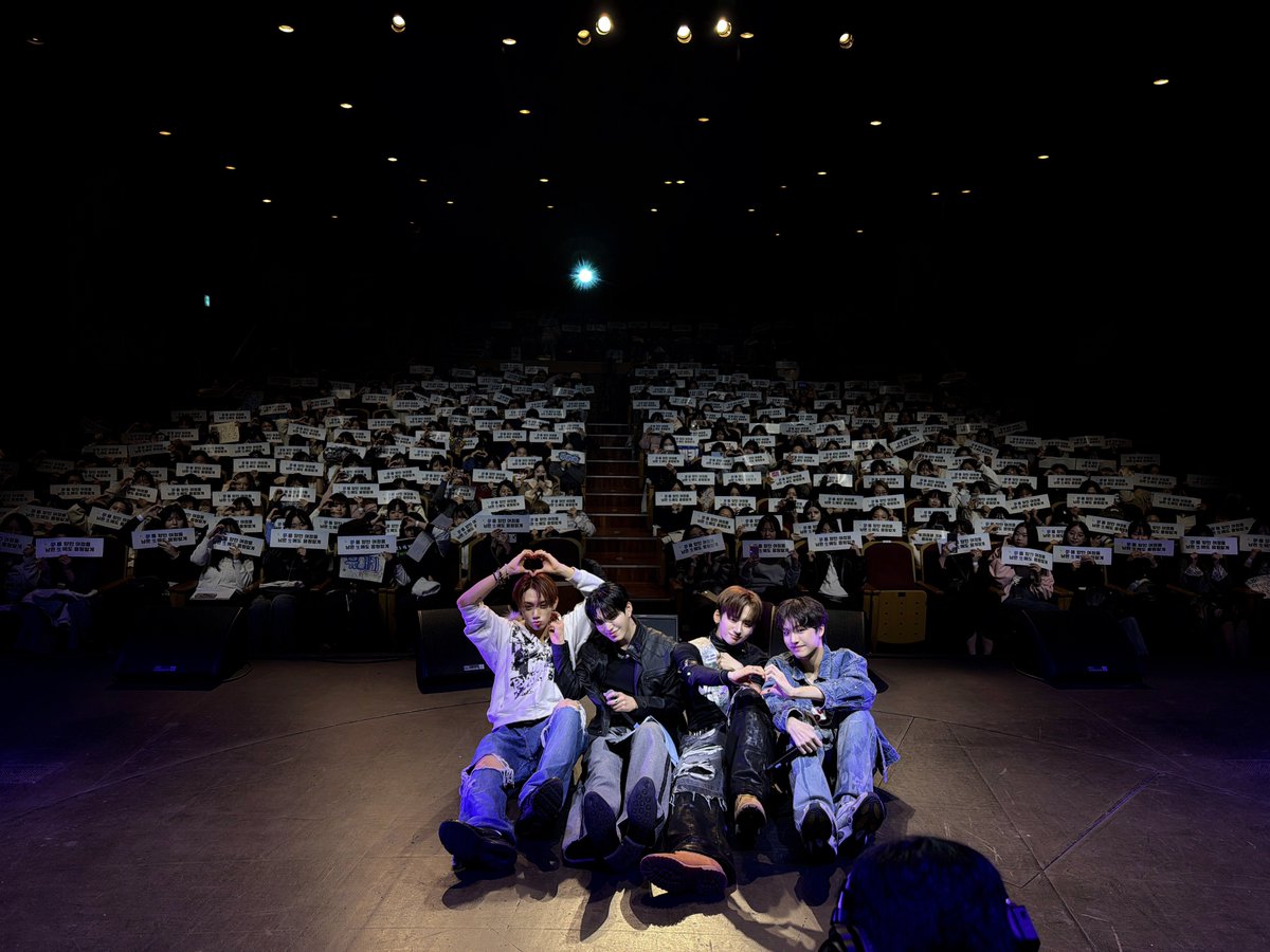 grigo_official's tweet photo. 📸 2025 YUMEKI FANMEETING 
<You Make It>
⠀ 
함께해 주신 모든 분들 감사합니다 💙🩵
⠀ 
#YUMEKI #유메키 #ユメキ #ゆめき #YouMakeIt https://t.co/K5kIY9UIjf