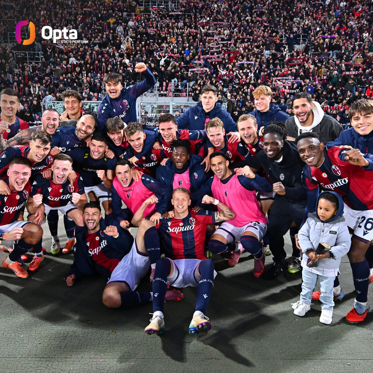 21 - Il #Bologna ha registrato la sua miglior partenza in Serie A nell’era dei tre punti a vittoria (21 punti nelle prime 11 gare giocate) e ha vinto almeno sei delle prime 11 partite di un massimo campionato per la prima volta dal 1996/97. Clamore.

#BolognaNapoli