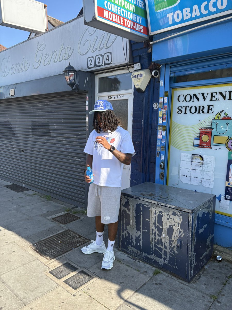 Incognito tweet media