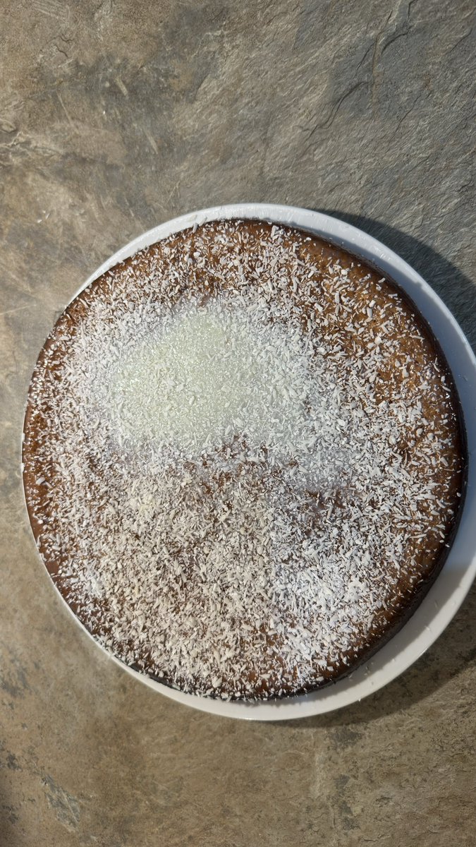 ArgyllSeaGlass's tweet photo. For the Brazilian Grand Prix I made the messiest cake everπ₯΄
The BRAZILIAN COCONUT CAKE (BOLO DE COCO) sadly it didnβt turn out perfect but still delicious π
I also decided on a red velvet & lemon drizzle (bought from Asda) π
As always with #MikesSnacks lots of added extras π₯΄
Red Bull to wash it all down with while Max Verstappen watches over π
Have a great Sunday everyone π