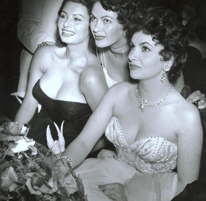 Noirchick In Old Hollywood tweet media