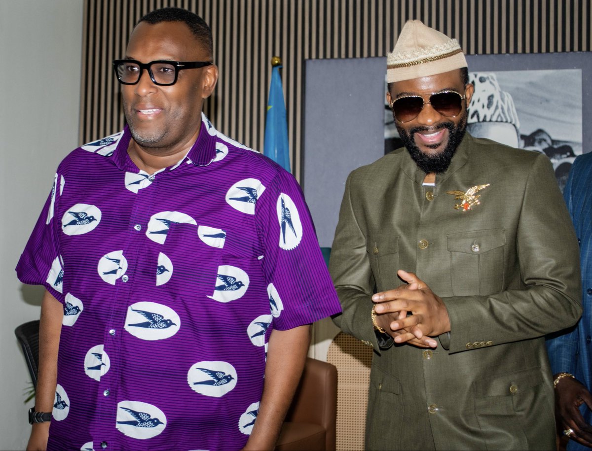 Je remercie @FallyIpupa01 pour sa visite à l’exposition « Mobutu : Une vie, un destin » au Musée national.
Sa présence est un beau signe de respect pour notre histoire et notre culture.