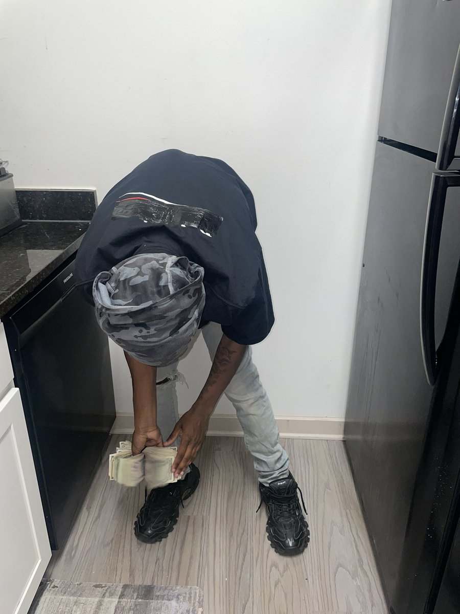 Bucket Getter 🪣🪣🎚️ tweet media