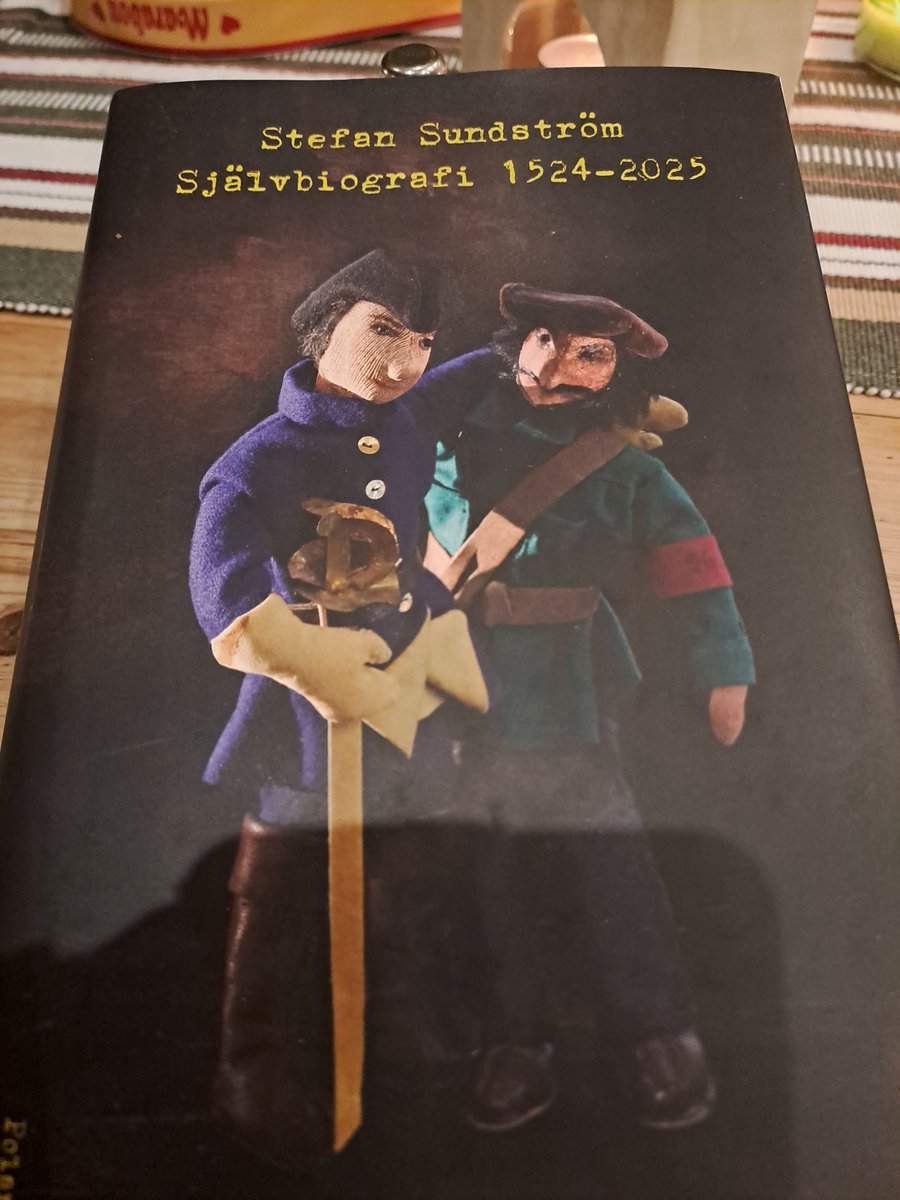 Vågade inte köpa den själv eftersom jag misstänkte att den kunde komma som julklapp o så kom den redan idag. Fan va bra!!!