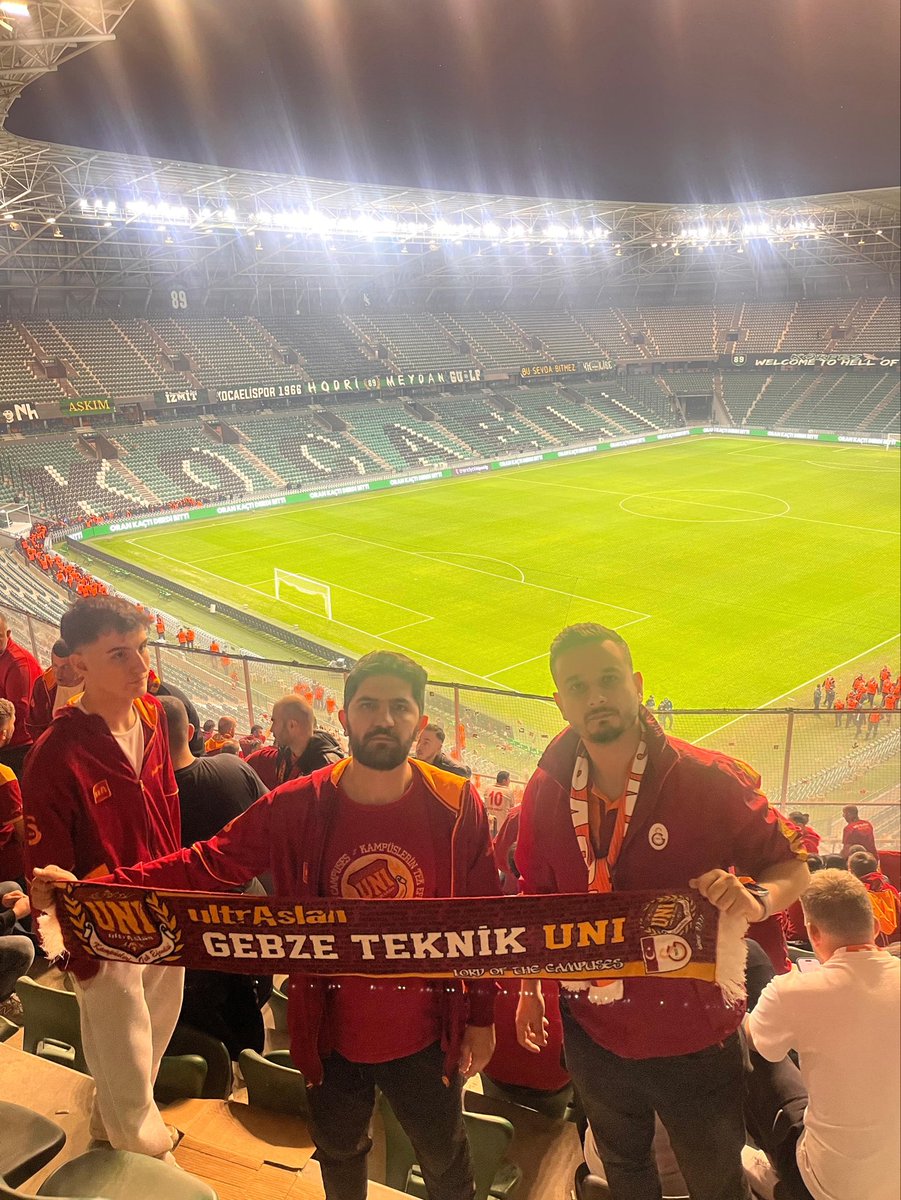 9.11.2025 | Kocaelispor - Galatasaray 

Yensen Yenilsen De Bu Taraftarın Seninle 

Galatasaray’ımızı Kocaelispor deplasmanında yalnız bırakmadık 

#ultrAslanUNI #uAUNIGebzeTek