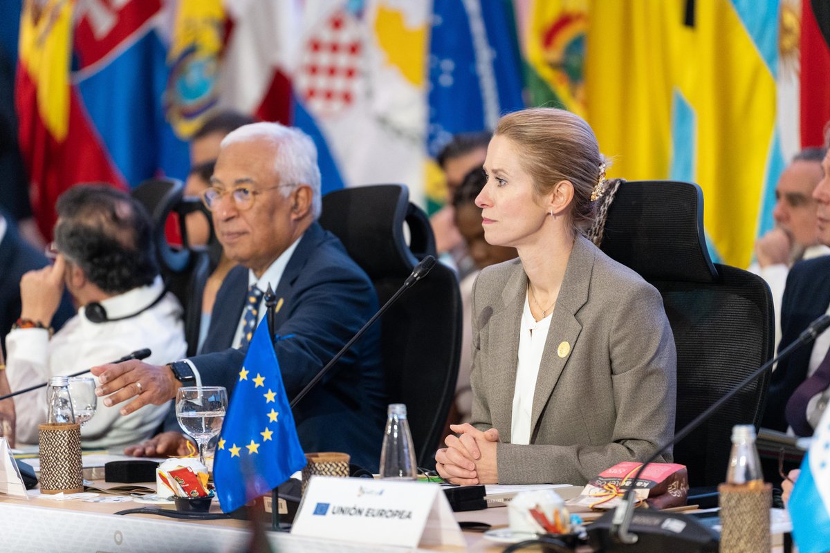#EnImágenes 📸 | Inicia la Plenaria de la IV Cumbre CELAC–UE desde Santa Marta.
Un espacio de diálogo entre América Latina, el Caribe y Europa para construir juntos el futuro de la integración birregional. 

#ColombiaEsCELAC