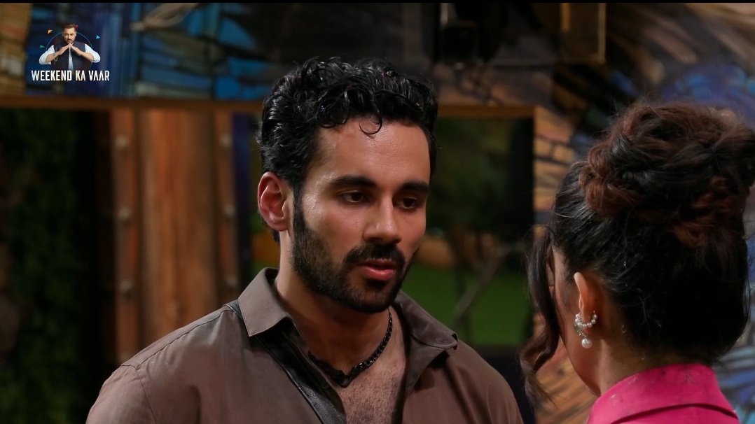 WeTheThinkers's tweet photo. Abhishek - Abhi jitna rona h ro le mere jaane ke baad nahi rona. 

Such a sweet line. 

Shut the f*ck you Pranit, Put your values in ur A$$.

UNBEATABLE ABHISHEK BAJAJ
#BiggBoss19 #AbhishekBajaj https://t.co/9NZrlcYz50