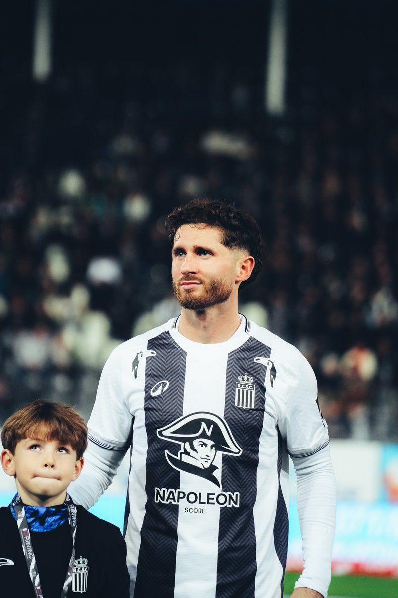 SportCharleroi's tweet image. Les meilleurs clichés du match ! 🎞️📸

#CHAWES #NapoleonScore ⚫️⚪️