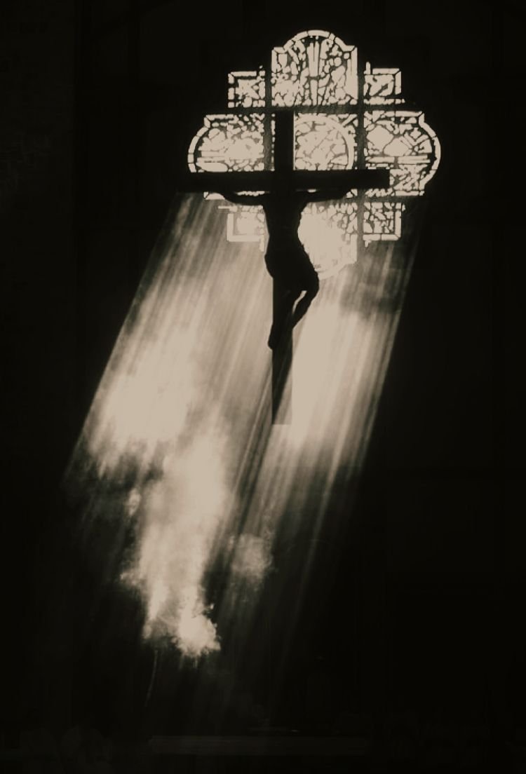 latinedisce's tweet image. Per crucem ad lūcem — “Through the Cross to the Light.”