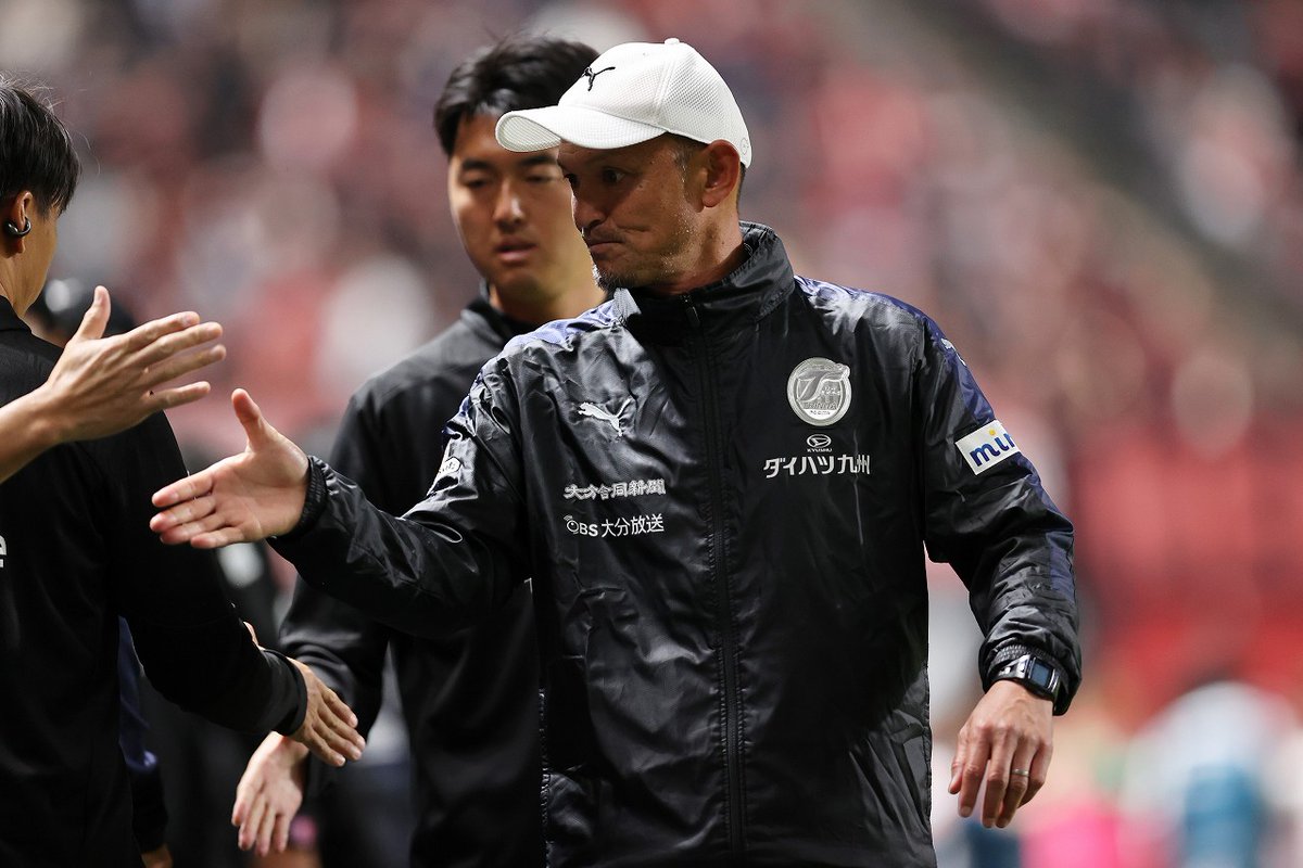 🔵🟡トリテン 更新情報🐢

／
#トリテン 更新‼️
＼

#闘う言葉 にJ2第36節A #北海道コンサドーレ札幌 戦後の #竹中穣 監督コメントを掲載しました✒️

■記者会見・総括 oita-trinita.co.jp/toriten/fight/…
■記者会見・質疑応答 oita-trinita.co.jp/toriten/fight/…