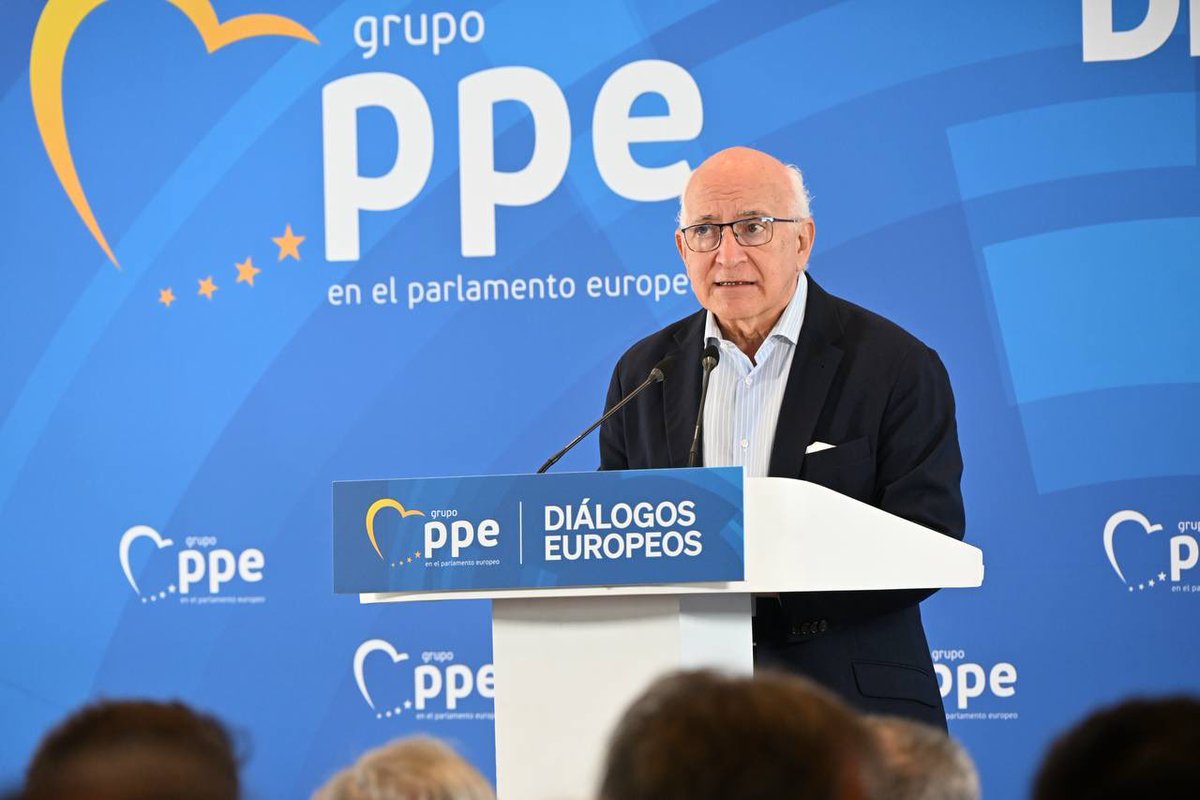 Competitividad, atracción de talento, educación e inmigración: retos europeos que ya están definiendo nuestro presente, y en los que el País Vasco no puede quedarse atrás.

Los “Diálogos Europeos” se consolidan como un foro de encuentro y escucha con la sociedad civil.