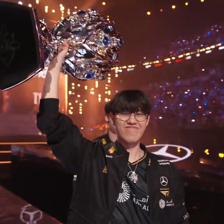 redbullgaming's tweet photo. https://t.co/rCw9hbgz4L