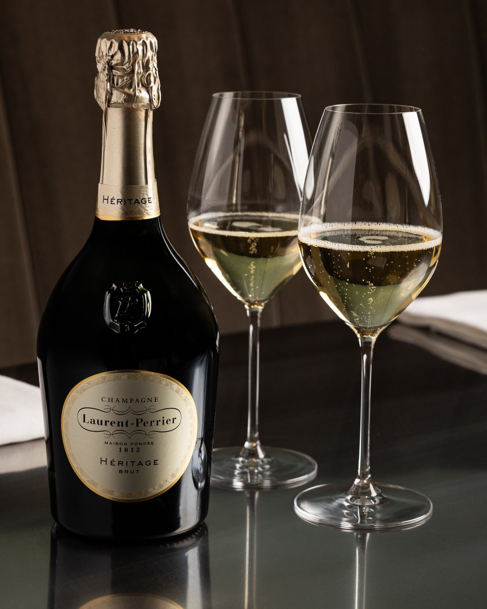 champagneLPIT's tweet image. Laurent-Perrier Héritage offre un equilibrio perfetto tra freschezza, eleganza e maturità, con delicate note di miele e di fiori che evocano l’autunno.
Temperatura ideale: tra 8°C e 10°C.
#laurentperrier #laurentperrieritalia