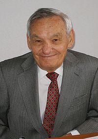 🖤 Desde la #DiputaciónDeLeón nos unimos al dolor por la muerte de Amable Liñán, una de las referencias internacionales de la ingeniería aeronáutica y Premio Príncipe de Asturias.