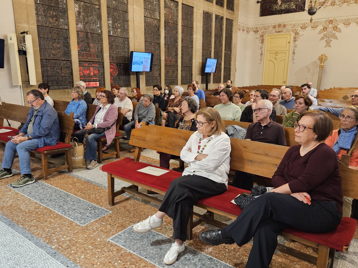 El <a href="/ccentresestudis/">Coordinadora Centres d'Estudis de Parla Catalana</a> recupera la història del moviment veïnal del Poble-Sec amb una xerrada a la sala de plens del <a href="/BCN_SantsMont/">Districte de Sants-Montjuïc</a>.
Al #SantsMontjuïcAlDia escoltem crònica de la xerrada organitzada pel CERHISEC.

🎧Audio👉go.ivoox.com/rf/162194675
📰Notícia📸👉el3.cat/noticia/103808…