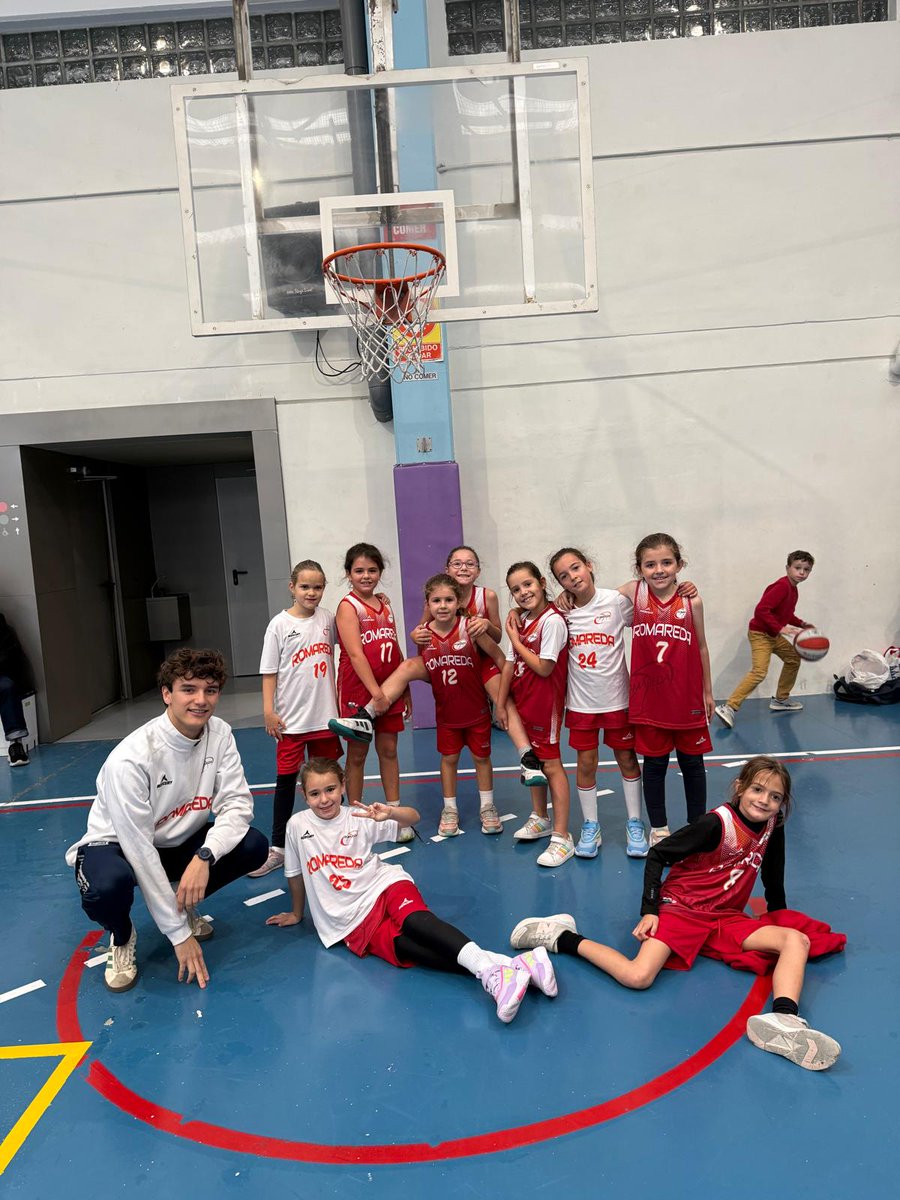 🏀🏀
Las chicas de cuarto cayeron ante Moliere en un partido muy competido 
Las benjamines de tercero no pudieron con un muy buen <a href="/BSKTMarianistas/">Basket Marianistas</a> 
💪💪