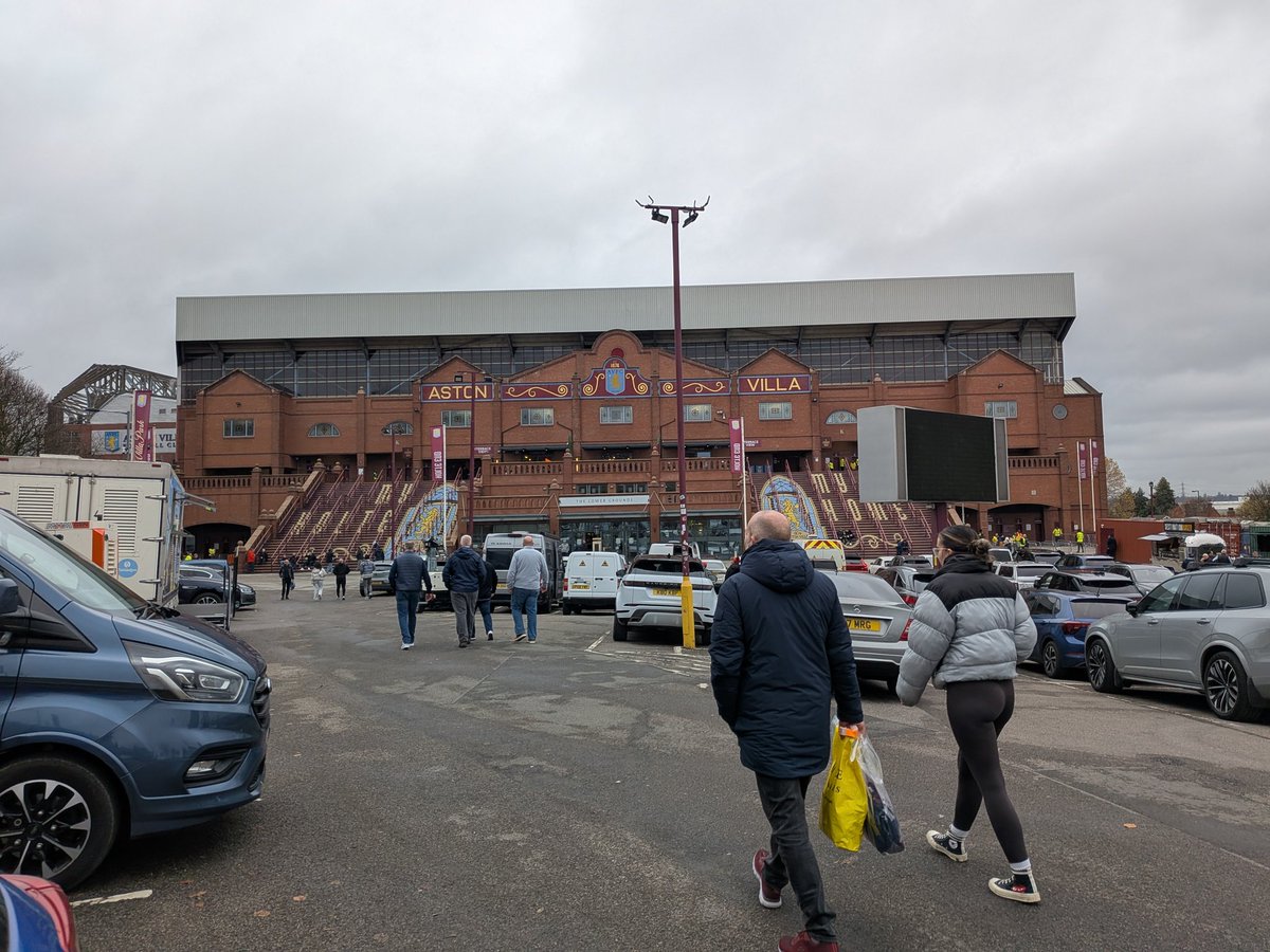 Hoping to leap into second in the league this afternoon. Come on you reds #afcb