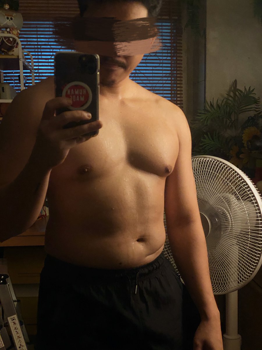 FxxParallel's tweet image. Gym done. Muscles sore. 
Still not as hard as my discipline 🍌