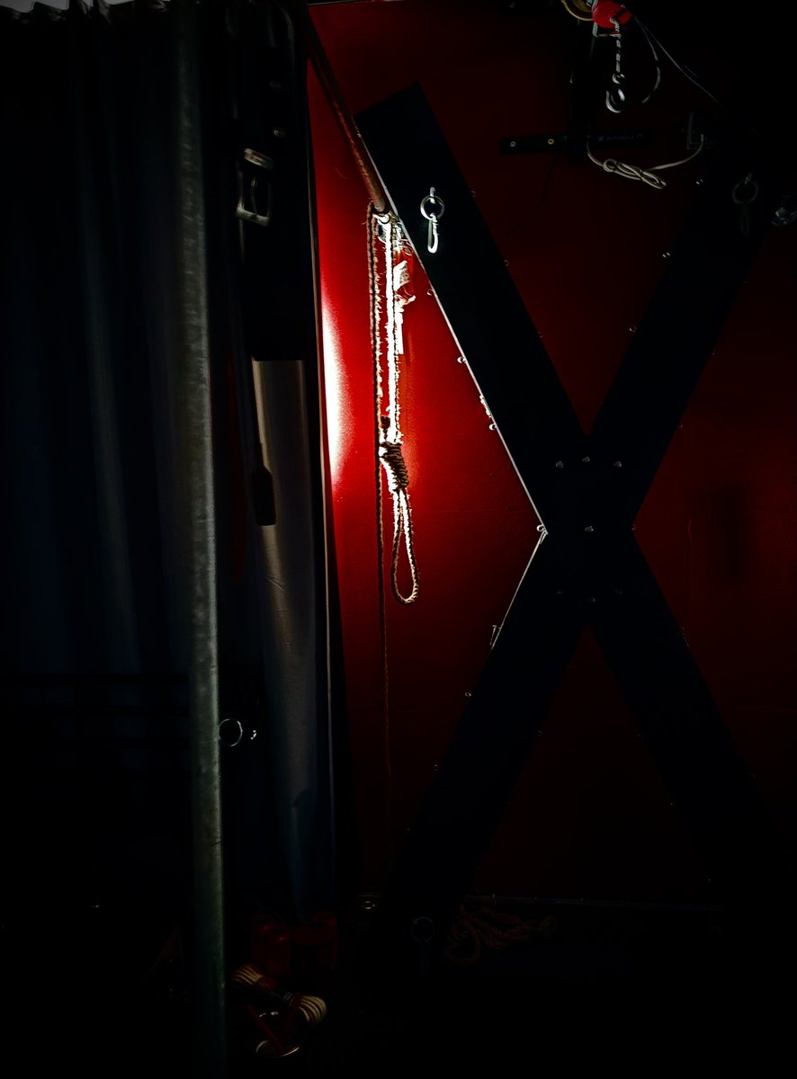 Sunny Sunday 😈⛓️🌒