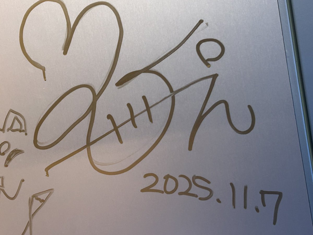 💀🩸dttoちゃんと🦊🍊こんちゃんと3人でREJECT HUB行ってきたよ