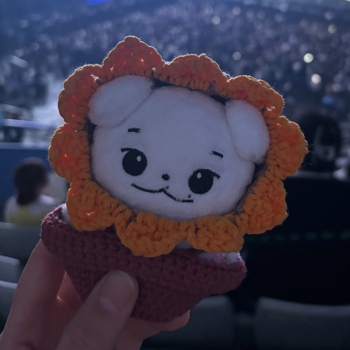 내 사랑 말차니를 잃어버렸어요 ,,
혹시 보신분 없으실까요 ,,
너무 행복한 공연인데 이런 속상한 일이 ㅜㅠ