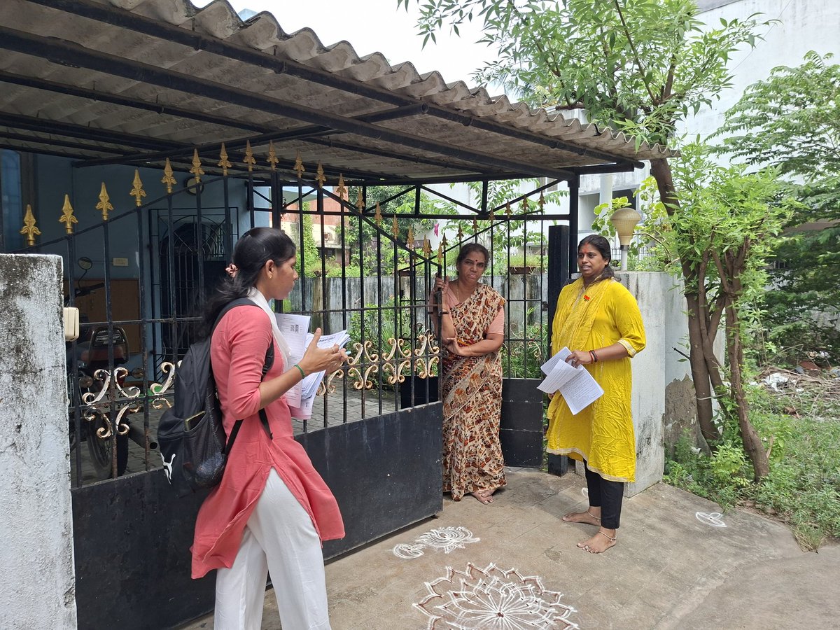 SangeethaMathi2's tweet image. எனது கிளையில் BLO அதிகாரியுடன் வாக்காளர் பட்டியல் சரிபார்ப்பில் 
09.11.2025
#highlights 
#KesavaVinayakan