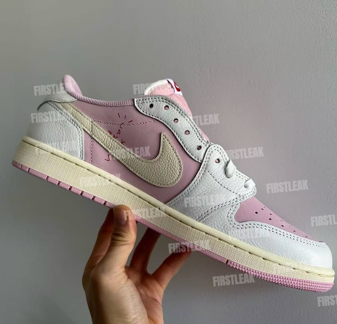 2026年 夏 発売予定】 Travis Scott × NIKE AIR JORDAN 1 RETRO LOW OG