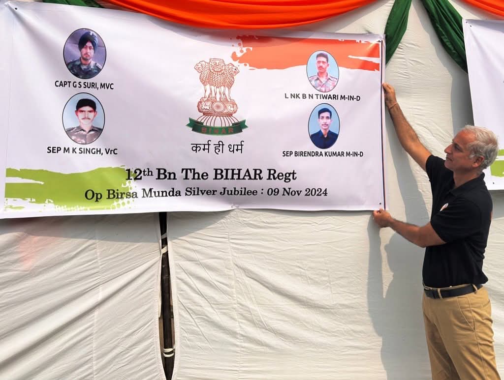 Homage to

CAPT G S SURI
LNK B N TIWARI
SEPOY M K SINGH
SEPOY BIRENDRA KUMAR

on their balidan diwas today.
All four from 12 BIHAR #IndianArmy were immortalised #onthisday in Operation Birsa Munda, a cross border raid at LOC in J&amp;K in 1999.
#FreedomisnotFree a few pay #CostofWar.