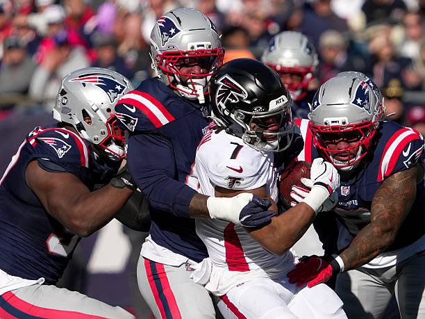 Heading into today’s game vs. the Buccaneers, the Patriots have not allowed an opposing running back to reach 50 rushing yards in a game this season – the only team to do so through the first nine games of a season since 1950.