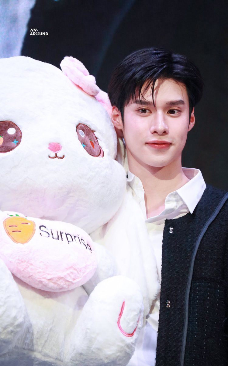 noynararound's tweet photo. คูมกระต่ายถ่ายรูปกับคูมกระต่าย 🐰🤏🏻

@peakpeemapol
#ETERNAL9WITHPEAK
#peakpeemapol #พีคภีมพล https://t.co/46SFYjn9DM