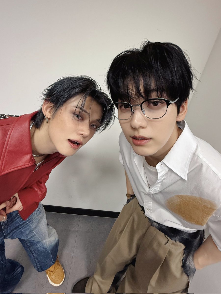 CYJBrasil's tweet image. Yeonjun fez uma publicação no Weverse em agradecimento aos membros do TXT 🥺

&quot;Obrigado ao Kai, que veio com tantos presentes, me incentivou durante toda a pré-gravação e a transmissão ao vivo e foi além quando eu disse “vamos tirar fotos divertidas”.

Obrigado ao Bin, que deve…