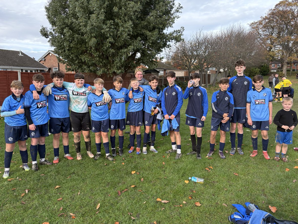 Forever grateful to those who made the ultimate sacrifice….. 

A minutes silence at today’s game while we reflect on the fact the only explosions we hear are fireworks and our battles take place on the pitch 🤝

It’s important the next generation understand history 

Lest we