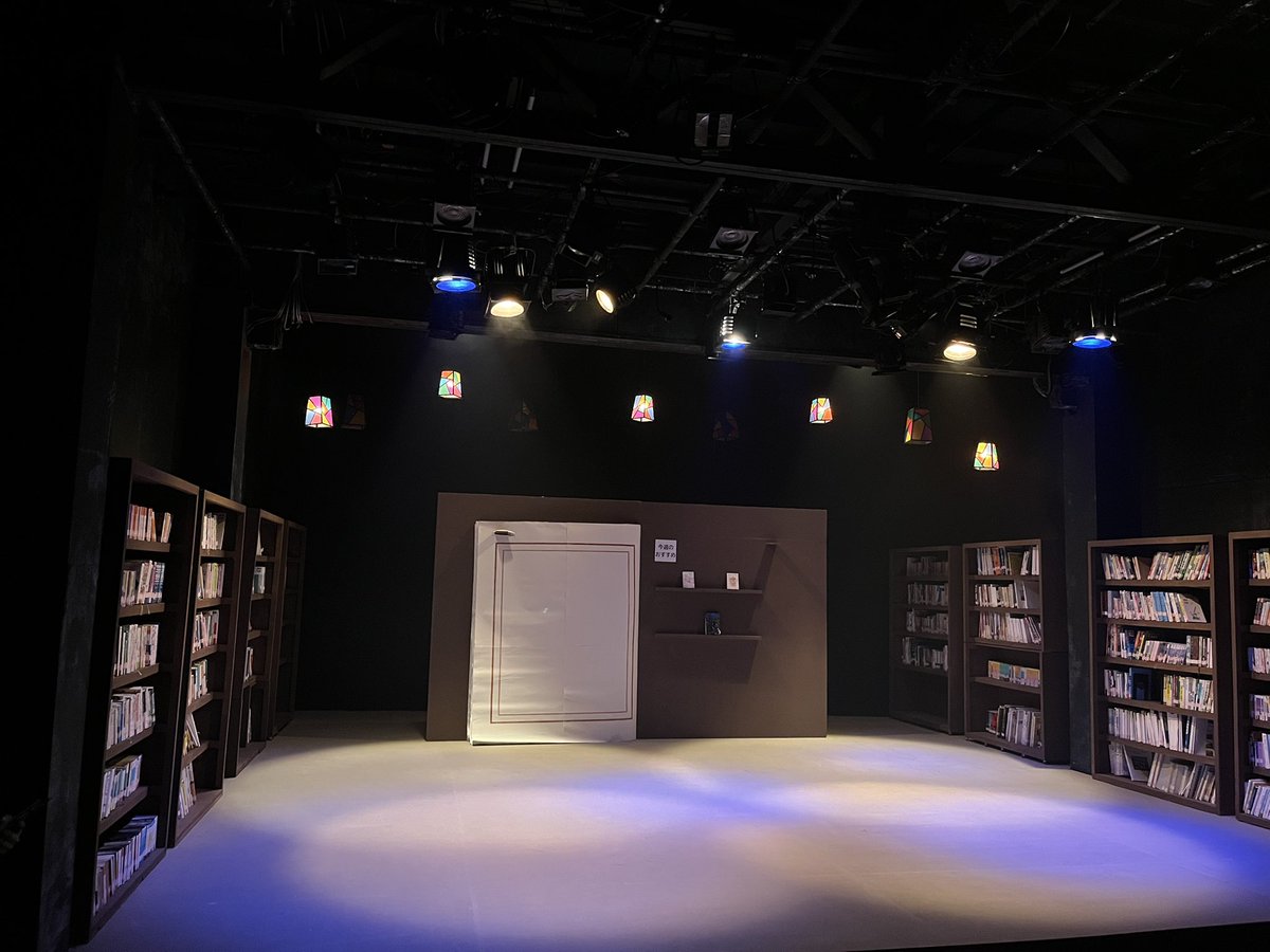 Ukyo0518's tweet image. 脚本・演出
とても好きです

これ自分で書けるんだ…
國江君ってやっぱ凄いんだな…
って帰りの電車で放心してました

文沢さんと古谷さんの恋の行方がどうなるのか観客に委ねる演出がすごく好きでして、はい

#劇団眠ポ
#劇団眠ポ_四夜目