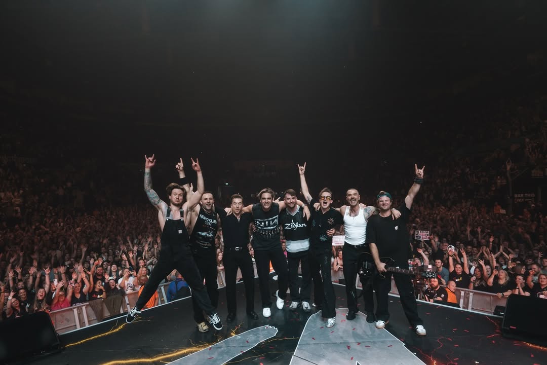 PortalBustedBr's tweet photo. Chegamos ao final da maior arena tour de 2025 do Reino Unido e tambΓ©m da melhor turnΓͺ das nossas vidas β€οΈπ₯Ή
#TeamBusted π
πΈ adamrosssi https://t.co/nDhMsLSXfu